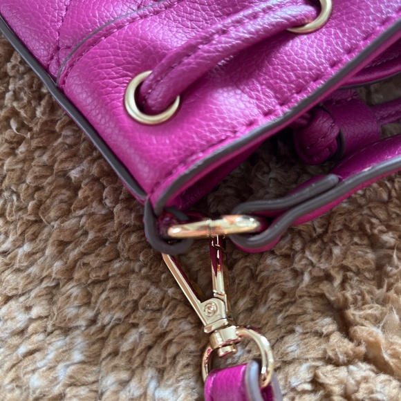 Anne Klein pink bucket - Picture 5 of 5
